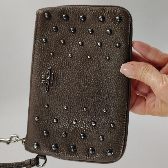 Coach Small Wristlet Polished Pebble Leather Ombre Rivets in Brown - Picture 2 of 6